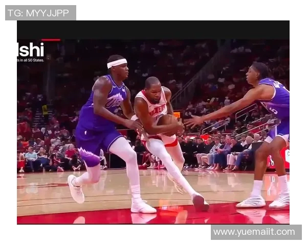 火箭主将生涯第一场季后赛三双，带队轻取对手